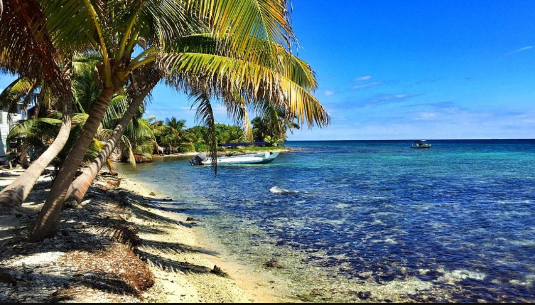 Laughing Bird Caye, Stann Creek District, Offshore, Belize
